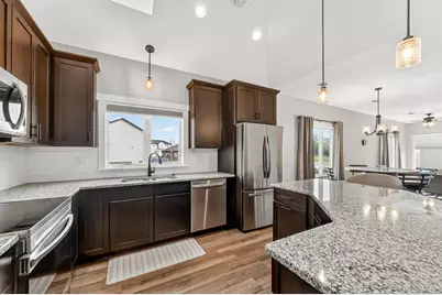 4606 Buckingham Drive NW, Rochester, MN 55901 - Photo 9