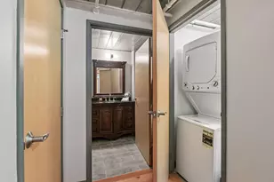 250 Park Ave, Minneapolis, MN 55415 - Photo 9