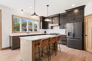 429 Collova Dr, Vadnais Heights, MN 55127 - Photo 5
