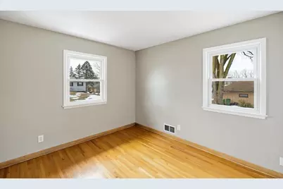 303 Roma Avenue, Roseville, MN 55113 - Photo 15