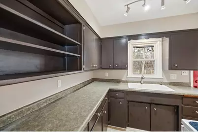 303 Roma Avenue, Roseville, MN 55113 - Photo 11