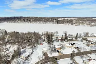 303 Roma Ave, Roseville, MN 55113 - Photo 33