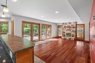 8750 Hunters Way, Apple Valley, MN 55124 - Photo 31