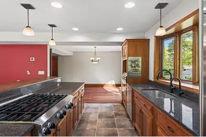 8750 Hunters Way, Apple Valley, MN 55124 - Photo 23