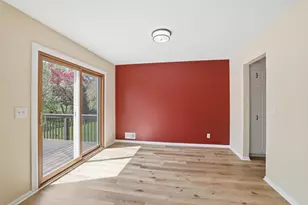 738 County Rd B E, Maplewood, MN 55117 - Photo 15