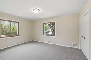 738 County Rd B E, Maplewood, MN 55117 - Photo 23