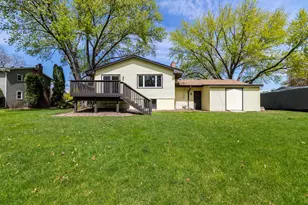 738 County Rd B E, Maplewood, MN 55117 - Photo 3