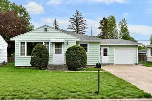 730 47th Ave, Winona, MN 55987 - Photo 1