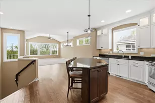 8126 W 132nd St, Savage, MN 55378 - Photo 9