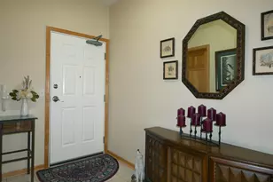 8292 Labont Way, Eden Prairie, MN 55344 - Photo 5