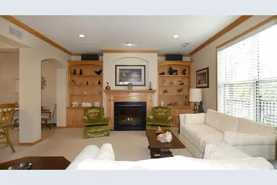 8292 Labont Way #200, Eden Prairie, MN 55344 - Photo 15
