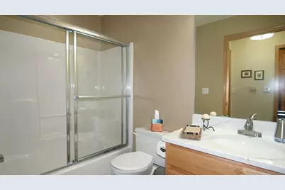 8292 Labont Way #200, Eden Prairie, MN 55344 - Photo 41