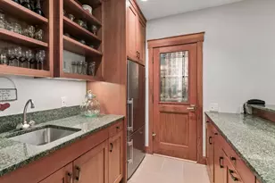 721 Rice St E, Wayzata, MN 55391 - Photo 41