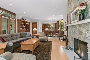721 Rice St E, Wayzata, MN 55391 - Photo 9