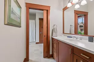 721 Rice St E, Wayzata, MN 55391 - Photo 33
