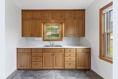 111 Joy Avenue SW, Madelia, MN 56062 - Photo 9
