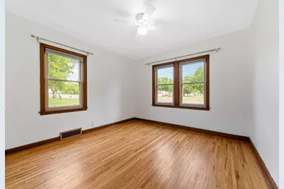 111 Joy Avenue SW, Madelia, MN 56062 - Photo 13