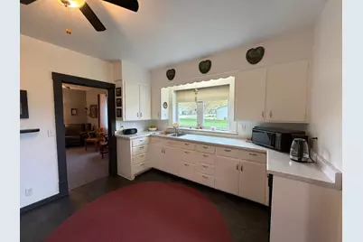 312 W Luverne Street, Magnolia, MN 56158 - Photo 7