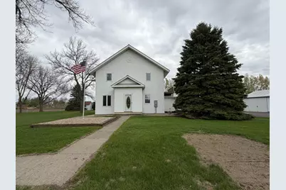 312 W Luverne Street, Magnolia, MN 56158 - Photo 1