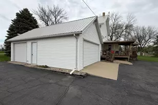 312 W Luverne St, Magnolia, MN 56158 - Photo 57