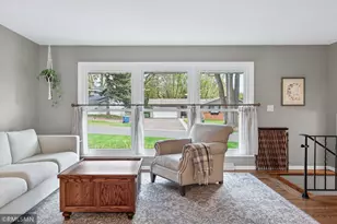 2479 Hillside Rd, White Bear Lake, MN 55110 - Photo 9