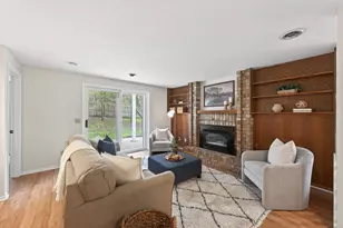 3618 Gershwin Ln N, Oakdale, MN 55128 - Photo 9