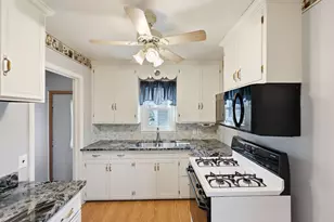 14 Jackson Ave S, Hopkins, MN 55343 - Photo 15