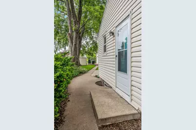 14 Jackson Avenue S, Hopkins, MN 55343 - Photo 27