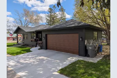 1020 Franklin Street, Baldwin, WI 54002 - Photo 3