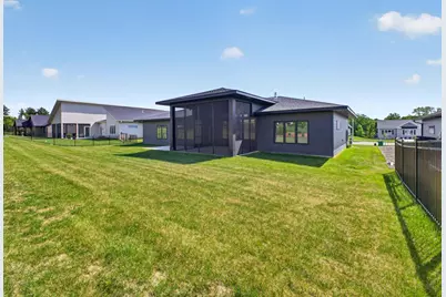 1547 Shannon Oaks Boulevard NE, Rochester, MN 55906 - Photo 33