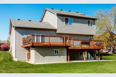 10014 Pin Oak Court N, Brooklyn Park, MN 55443 - Photo 5