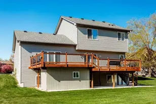 10014 Pin Oak Ct N, Brooklyn Park, MN 55443 - Photo 5