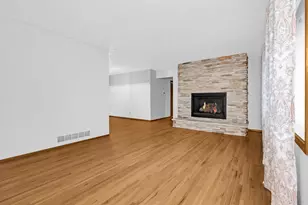 2013 Jade Ln, Eagan, MN 55122 - Photo 3
