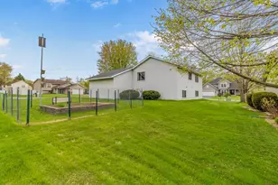 6934 4th St Ct N, Oakdale, MN 55128 - Photo 29