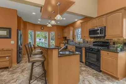 6934 4th Street Court N, Oakdale, MN 55128 - Photo 5