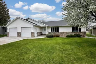 1240 Patricia Ct, Marshall, MN 56258 - Photo 1