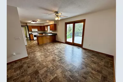1240 Patricia Court, Marshall, MN 56258 - Photo 9