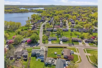 970 Redwood Drive, Apple Valley, MN 55124 - Photo 11