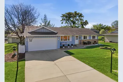 970 Redwood Drive, Apple Valley, MN 55124 - Photo 3