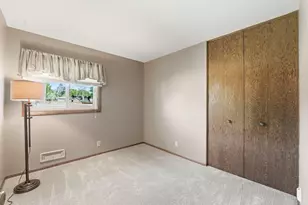 970 Redwood Dr, Apple Valley, MN 55124 - Photo 47