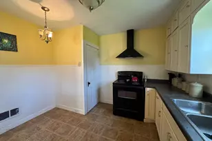 604 W Main St, Marshall, MN 56258 - Photo 7