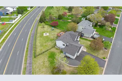 267 Bluestem Avenue, Shakopee, MN 55379 - Photo 3