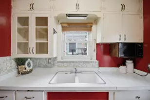903 11th Ave SW, Austin, MN 55912 - Photo 9