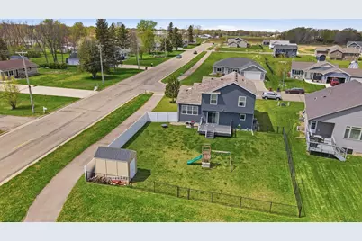 1300 18th Drive NE, Austin, MN 55912 - Photo 7