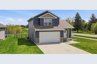1300 18th Drive NE, Austin, MN 55912 - Photo 3