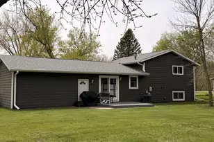 1710 River Rd, Windom, MN 56101 - Photo 31