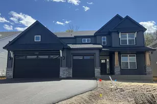 2660 Aspen Dr, Shakopee, MN 55379 - Photo 1