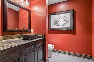 326 Ferndale Rd W, Wayzata, MN 55391 - Photo 85