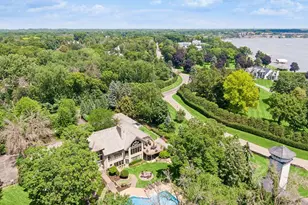 326 Ferndale Rd W, Wayzata, MN 55391 - Photo 9