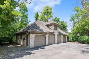 326 Ferndale Rd W, Wayzata, MN 55391 - Photo 15